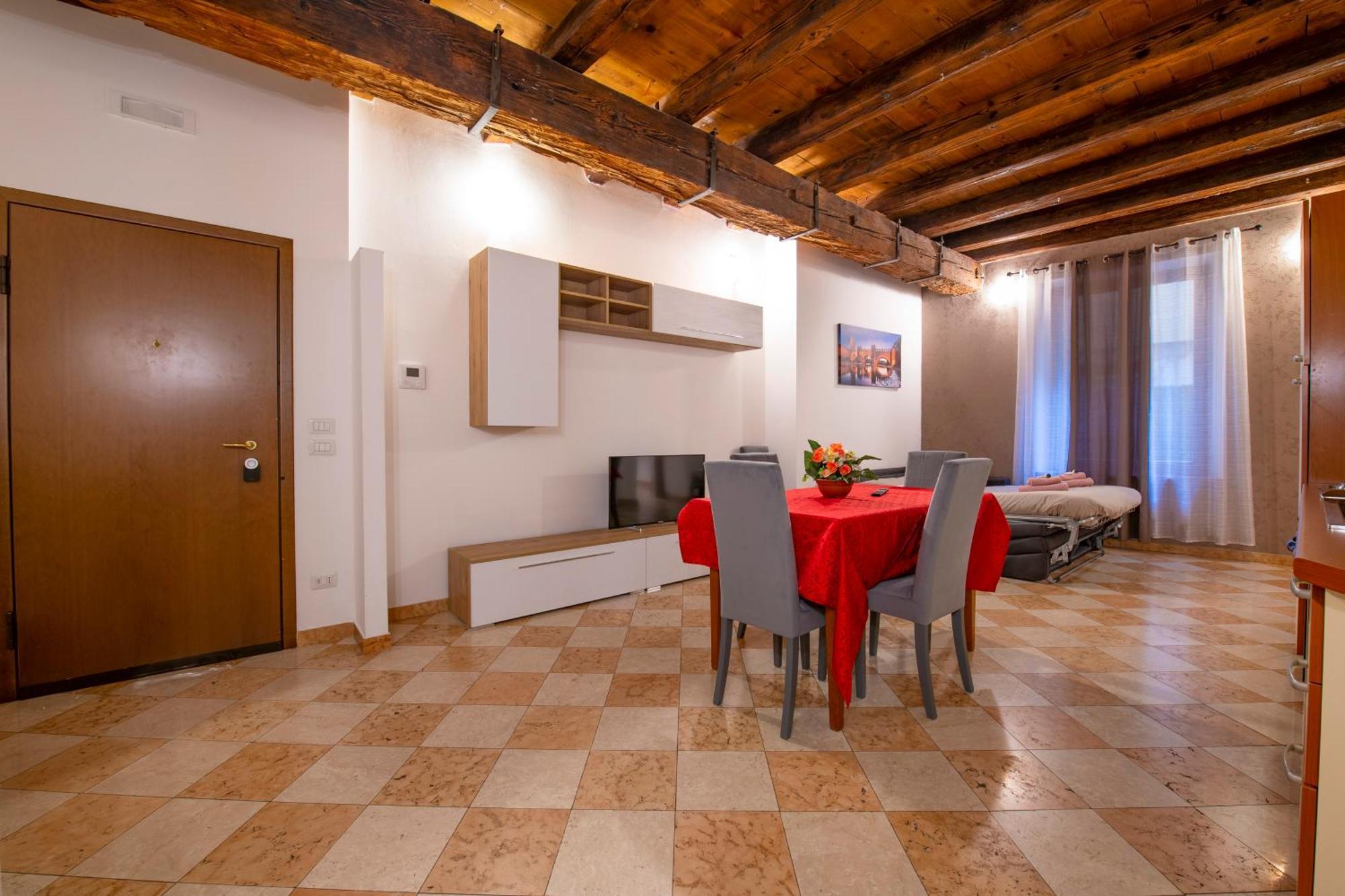 Arena Suite Mazzini Verona Bagian luar foto