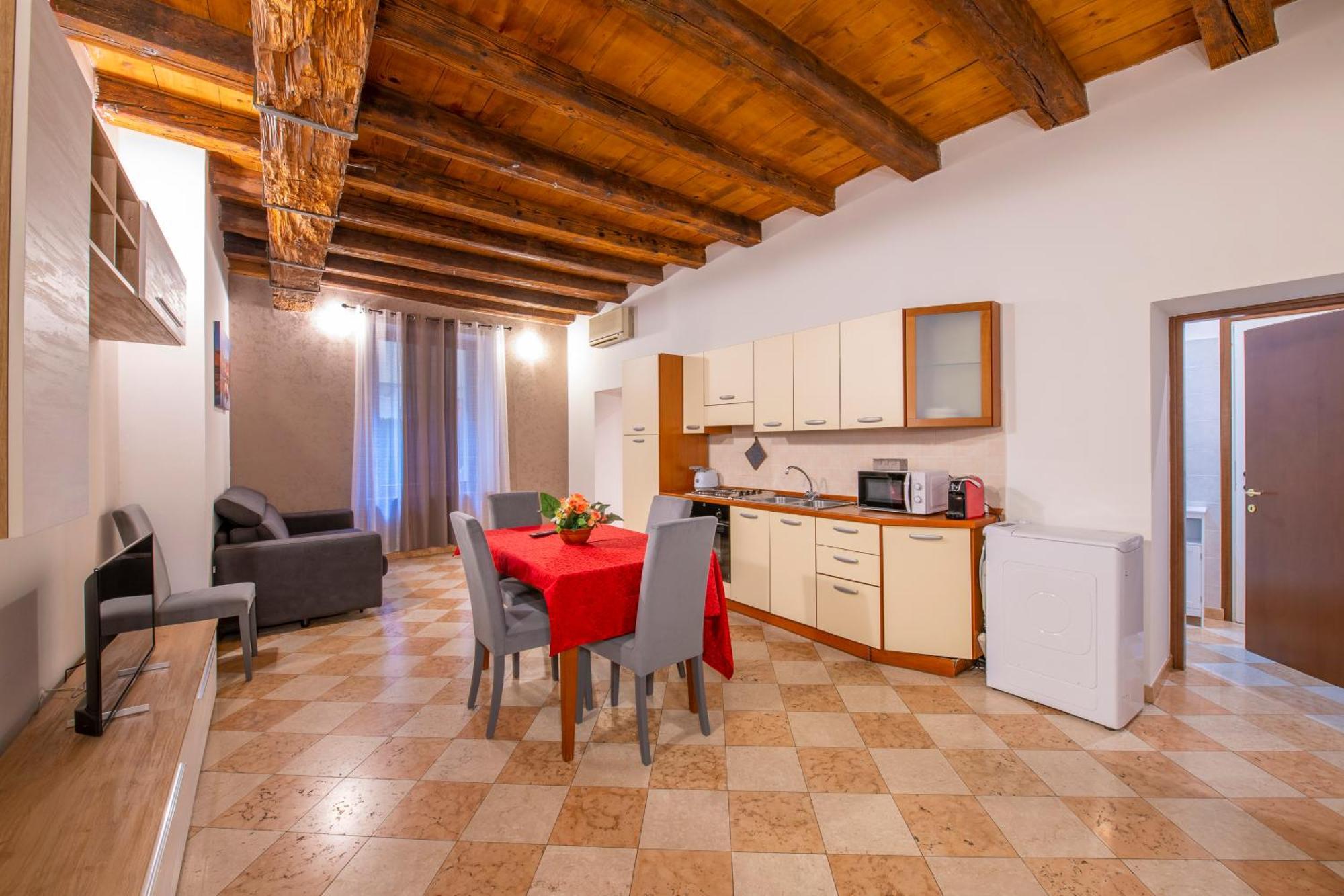 Arena Suite Mazzini Verona Bagian luar foto