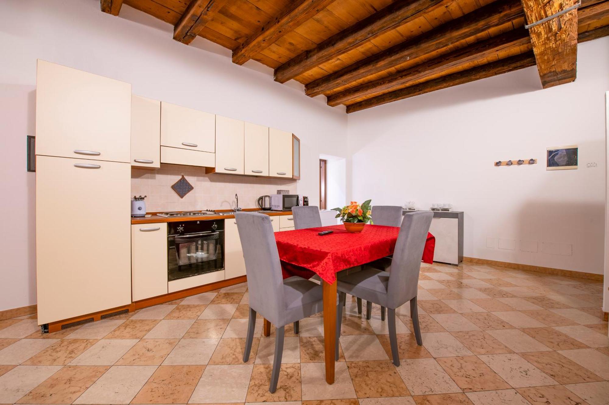 Arena Suite Mazzini Verona Bagian luar foto