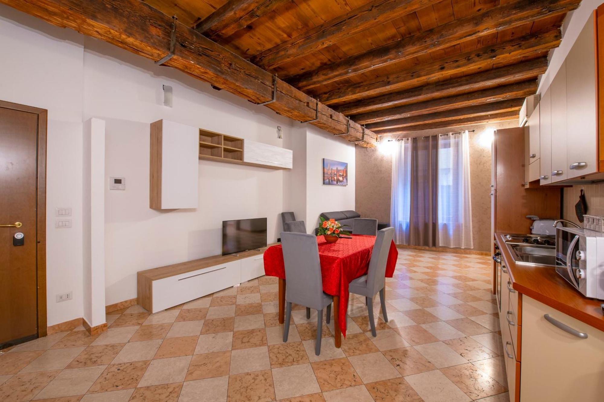 Arena Suite Mazzini Verona Bagian luar foto