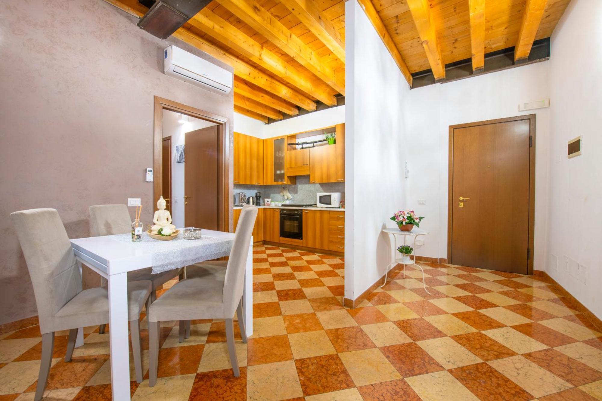 Arena Suite Mazzini Verona Bagian luar foto