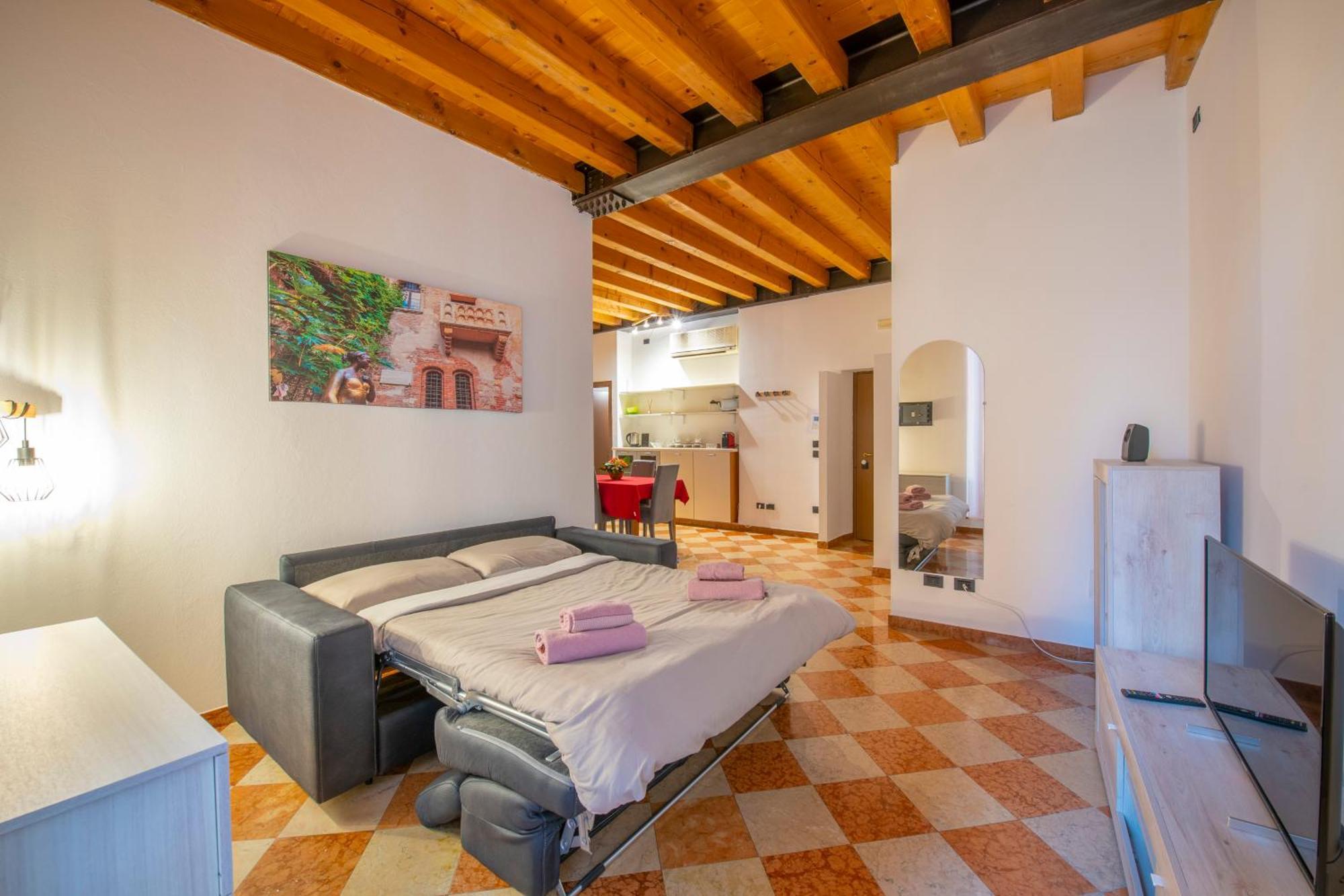 Arena Suite Mazzini Verona Bagian luar foto