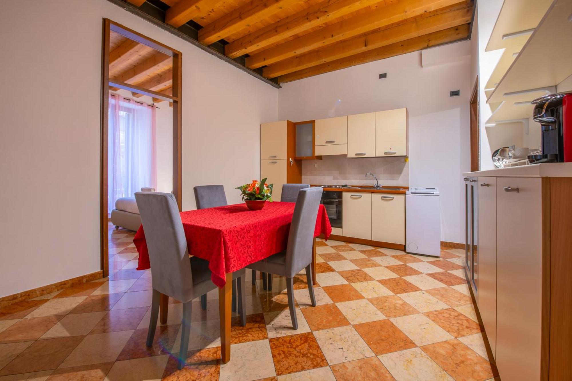 Arena Suite Mazzini Verona Bagian luar foto
