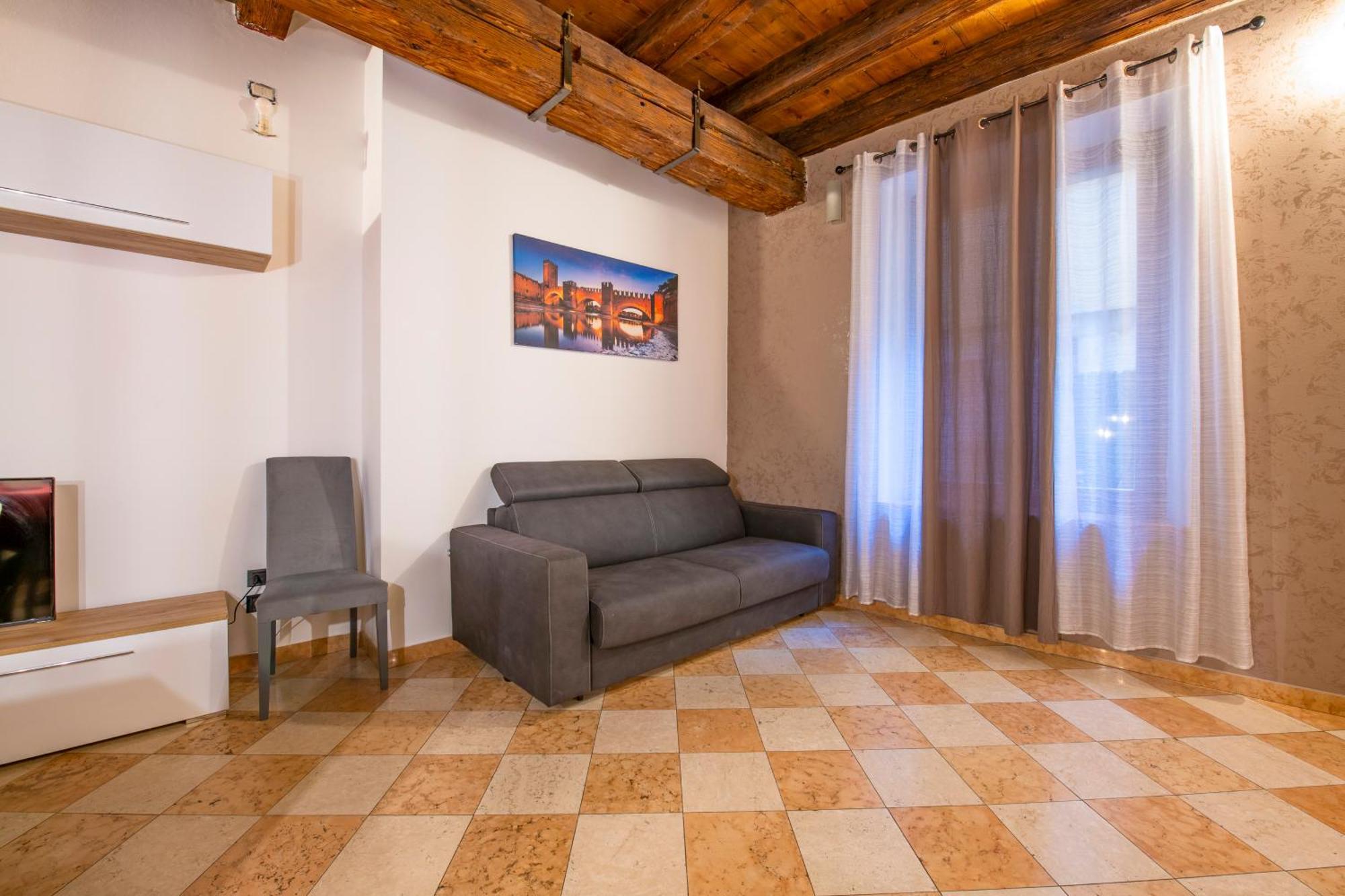 Arena Suite Mazzini Verona Bagian luar foto